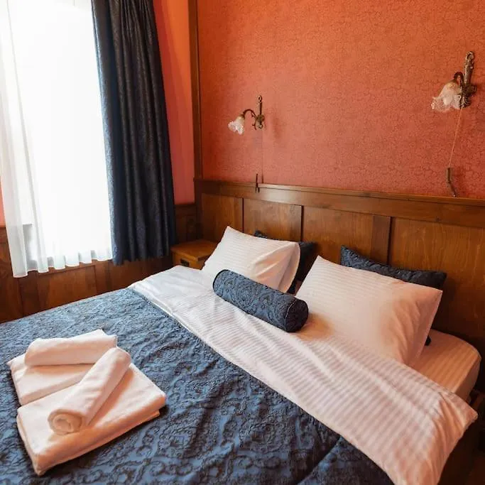 Beyoglu'Nun Kalbinde Yueksek Tavanli Daire Istanbul Apartment