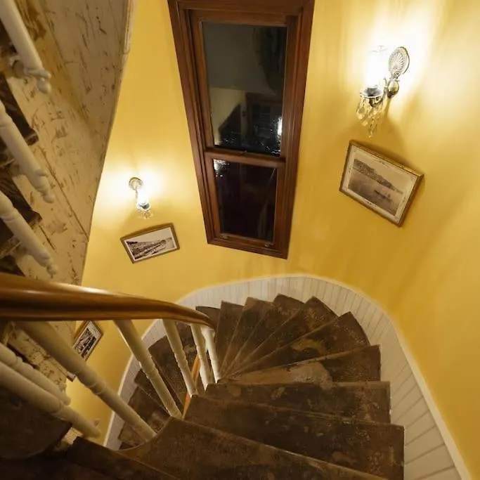 Apartment Beyoglu'Nun Kalbinde Yueksek Tavanli Daire Istanbul